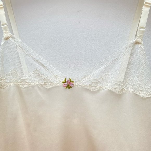 Vintage - Ivory Lace Trimmed Tank - Picture 7 of 7